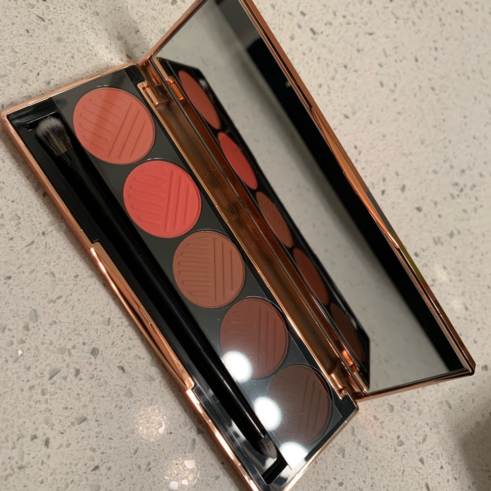 Makeup pallet